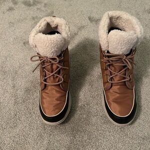 Sorel Brown Winter Boots with White Fur